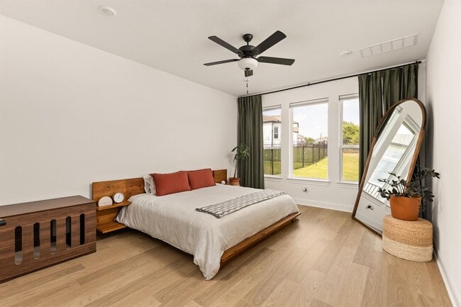 Building Photo - 2132 Cavara Cv