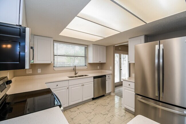 Building Photo - 1540 Derringer Rd