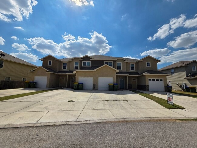 Primary Photo - Town home for rent