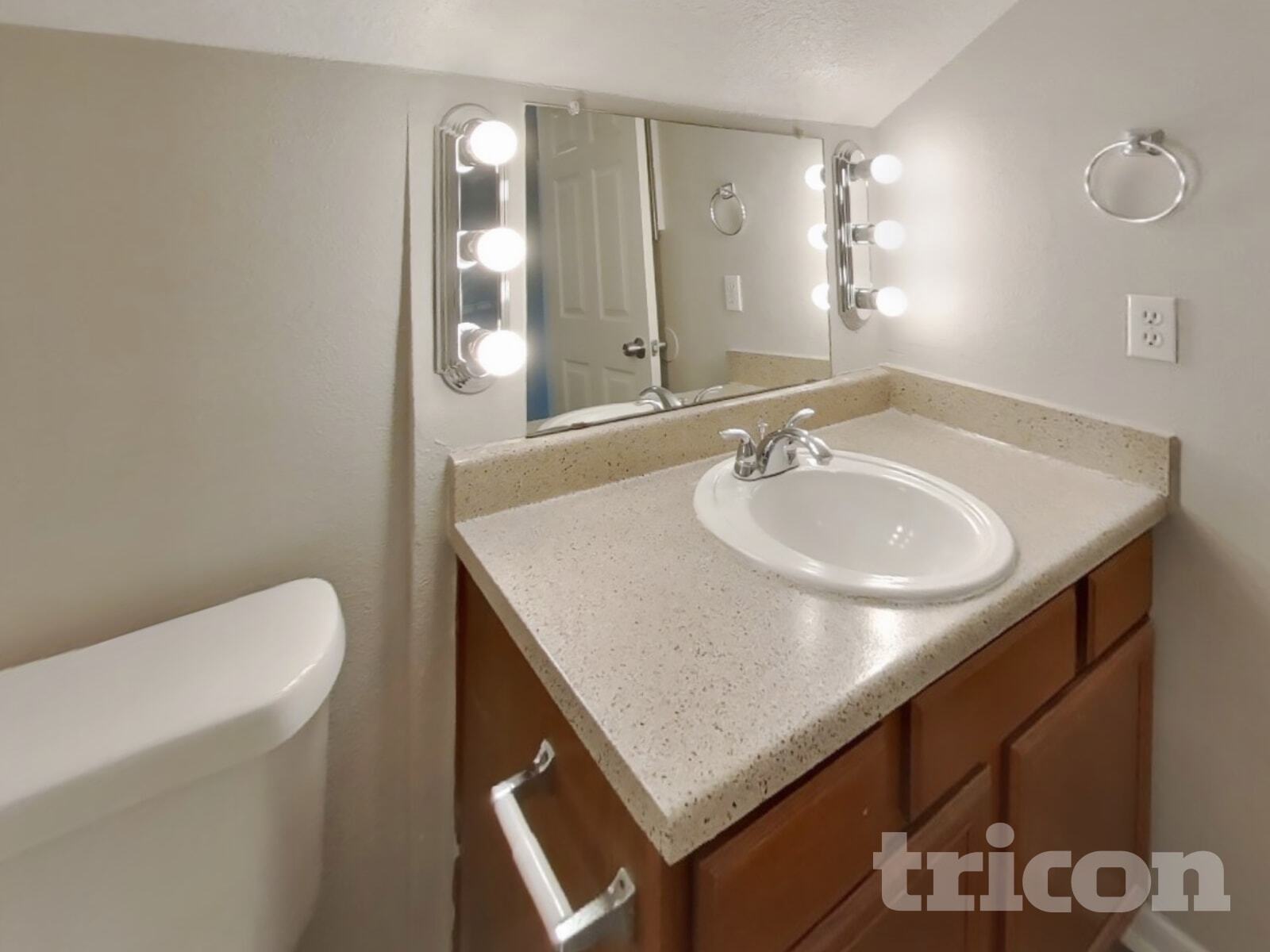 Building Photo - 7740 Sign St