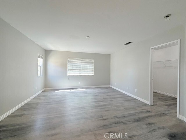 Building Photo - 15637 Lasselle St