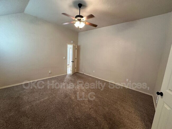 Building Photo - 1909 NE 32nd St