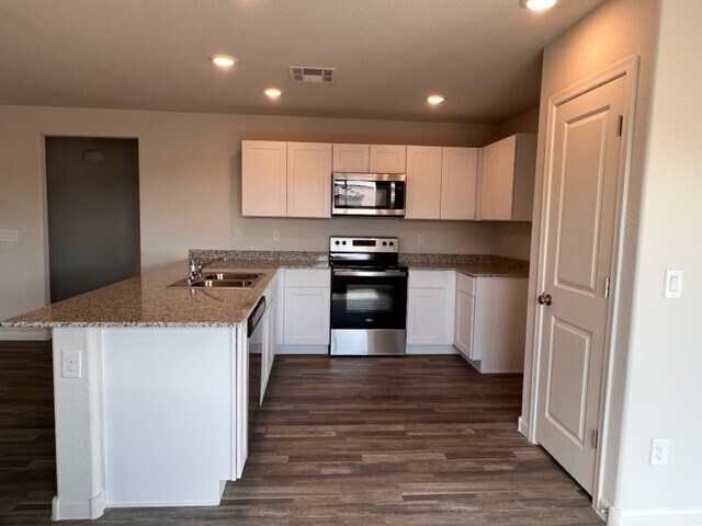 Building Photo - 6600 S Mystic Ave