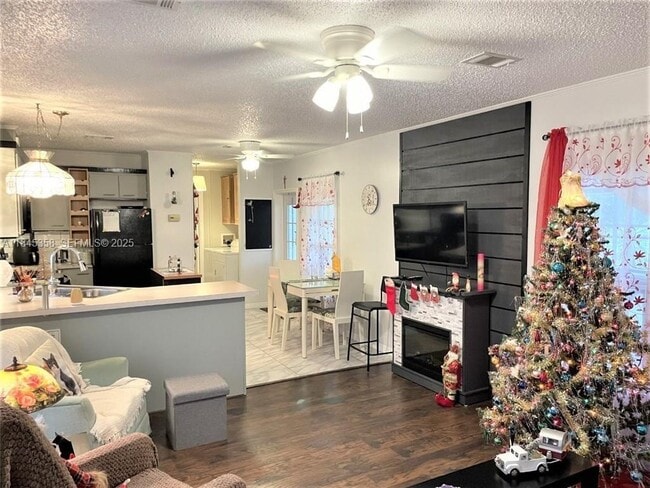 Building Photo - 8671 SW 18th Pl