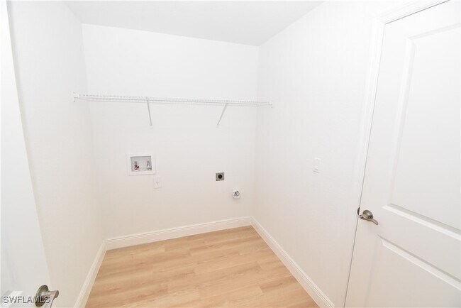 Building Photo - 5051 Foxhall Rd