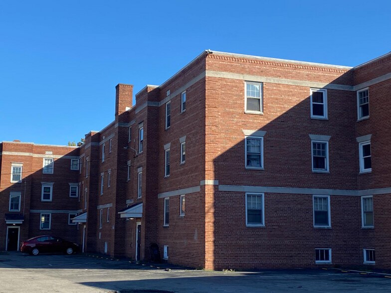 Primary Photo - 2633 South St