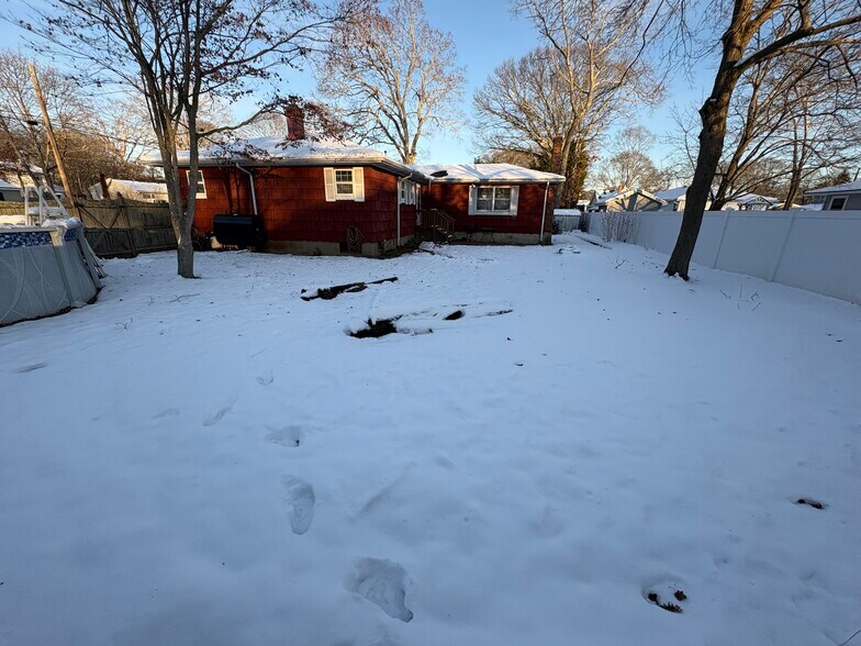 Building Photo - 16 Arrowhead Dr