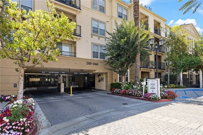 Building Photo - 2257 Watermarke Pl