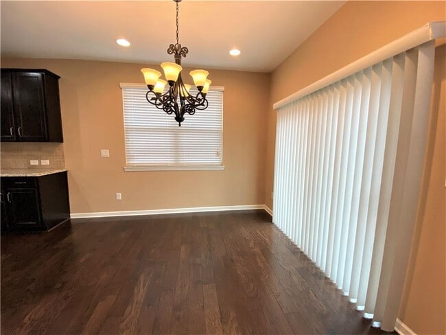 Building Photo - 2186 Hillview Dr NE