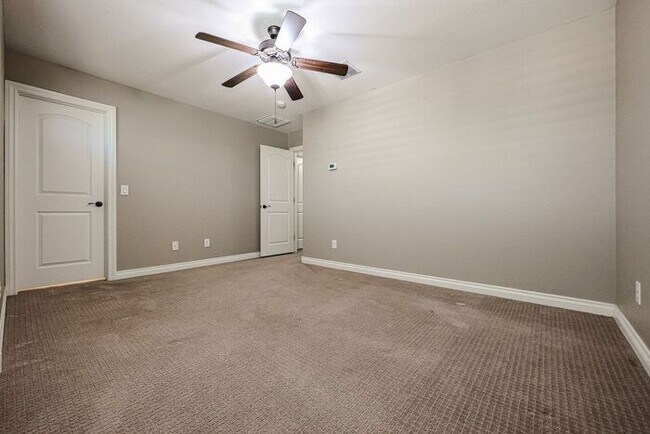 Building Photo - COMING SOON! Great Location!Stunning 6-bedroom Plus 7, 4.5-bathroom home located in Chandler