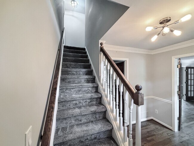Building Photo - Beautifully Updated 4-Bedroom Home in Top-Rated Walton High District
