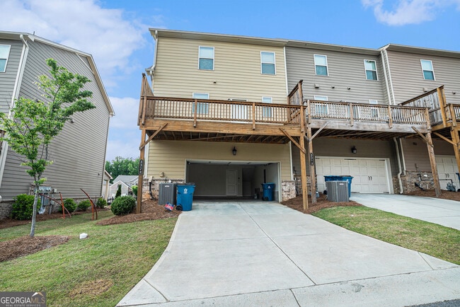 Building Photo - 3320 Reagan Way