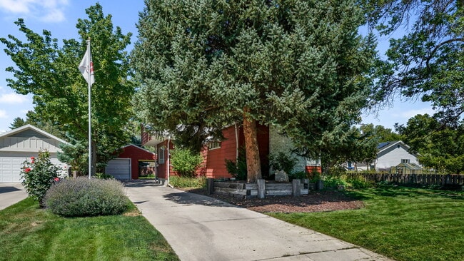 Building Photo - 1275 E Lavon Dr