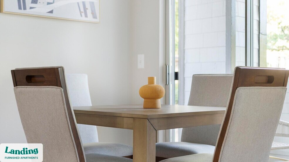 Building Photo - 2000 E Lake Pkwy