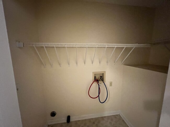 Building Photo - House for Rent