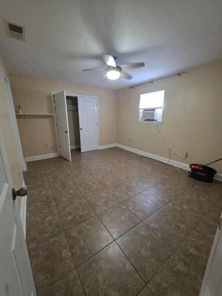 Building Photo - 7636 Alabama St