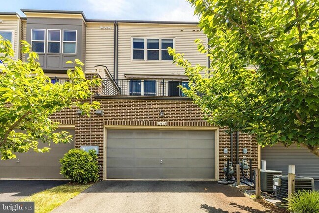 Building Photo - 22802 Goldsborough Ter