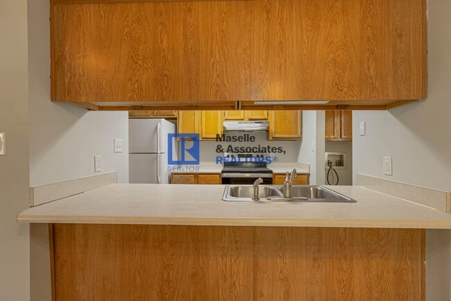 Building Photo - 178 Cumberland Rd