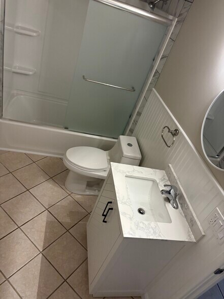 Building Photo - 219 Watertree Dr