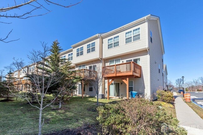 Building Photo - 1302 Hights Farm Rd N