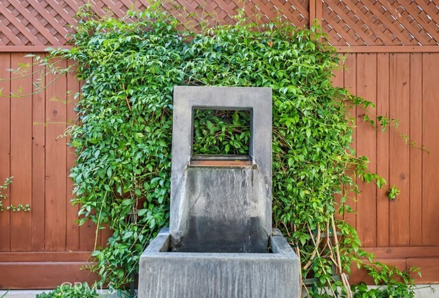 Building Photo - 6713 E Ocean Blvd