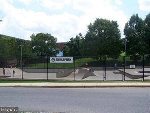 Building Photo - 17626 Longview Ln