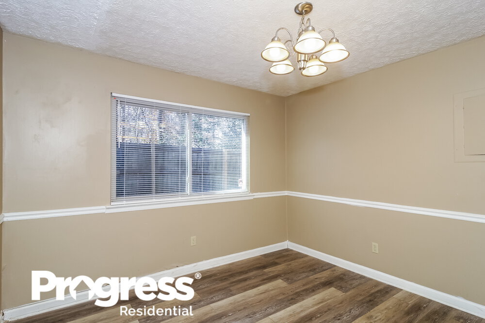 Building Photo - 972 Pine Hollow Rd