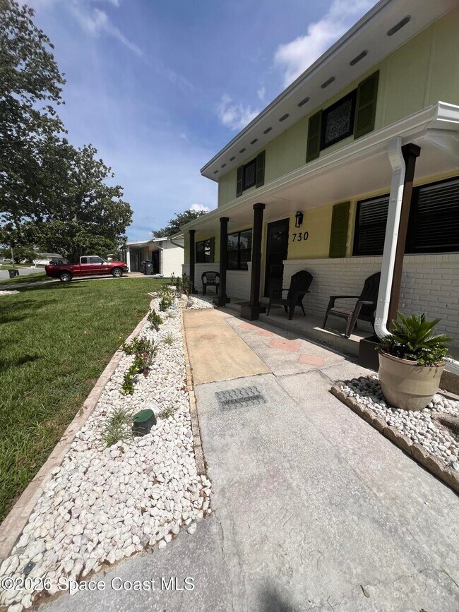 Building Photo - 730 Glade Rd