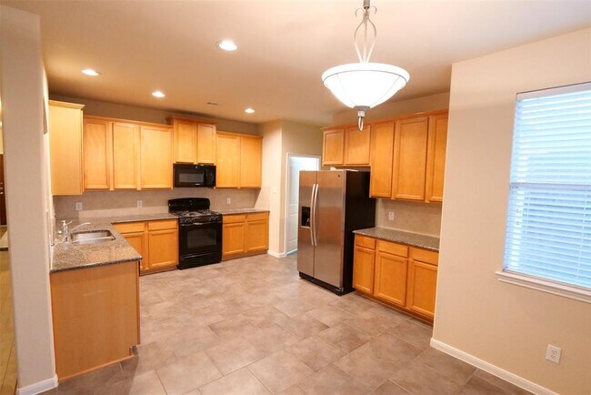 Building Photo - 26427 Longview Creek Dr