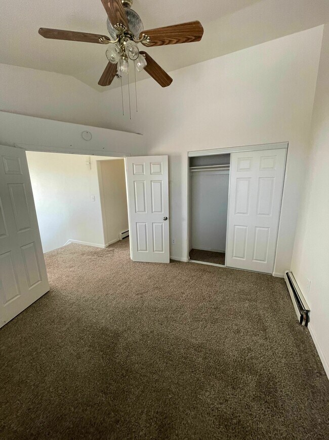 Bedroom 3 - Table Mountain Townhomes