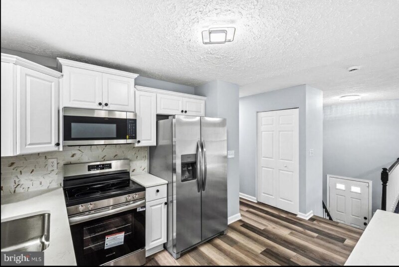 Building Photo - 18165 Tebbs Ln