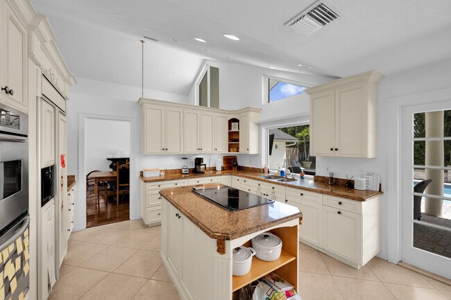 Building Photo - 4320 St Charles Way