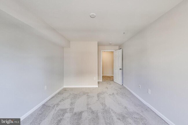 Building Photo - 645 Diamondback Dr