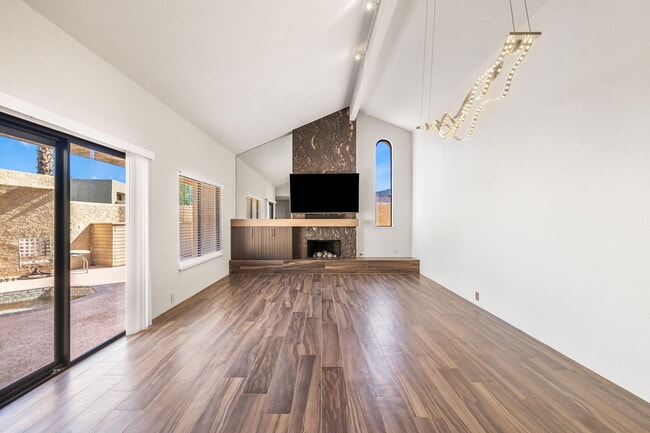 Building Photo - 73416 Irontree Dr