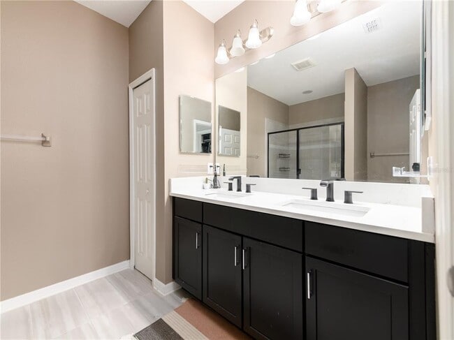 Building Photo - 29844 Southwell Ln
