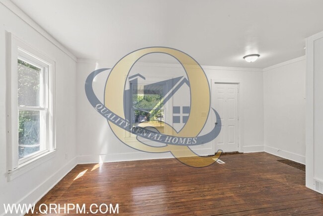 Building Photo - Available Now - 4 BEDROOMS!!!