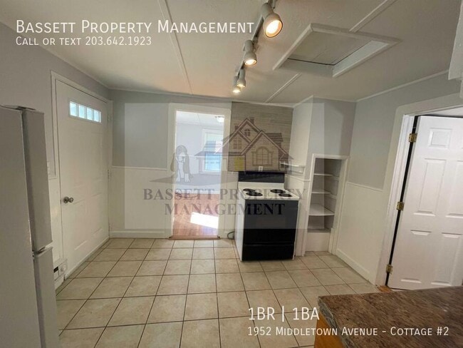 Building Photo - 1952 Middletown Ave