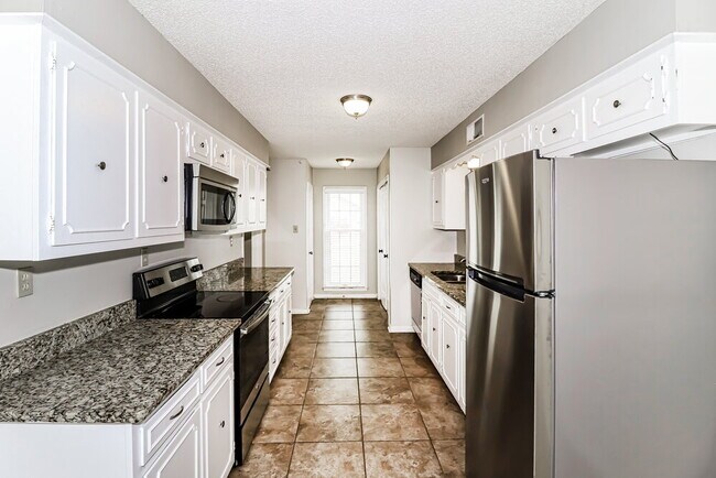 Building Photo - 8533 Kettering Dr