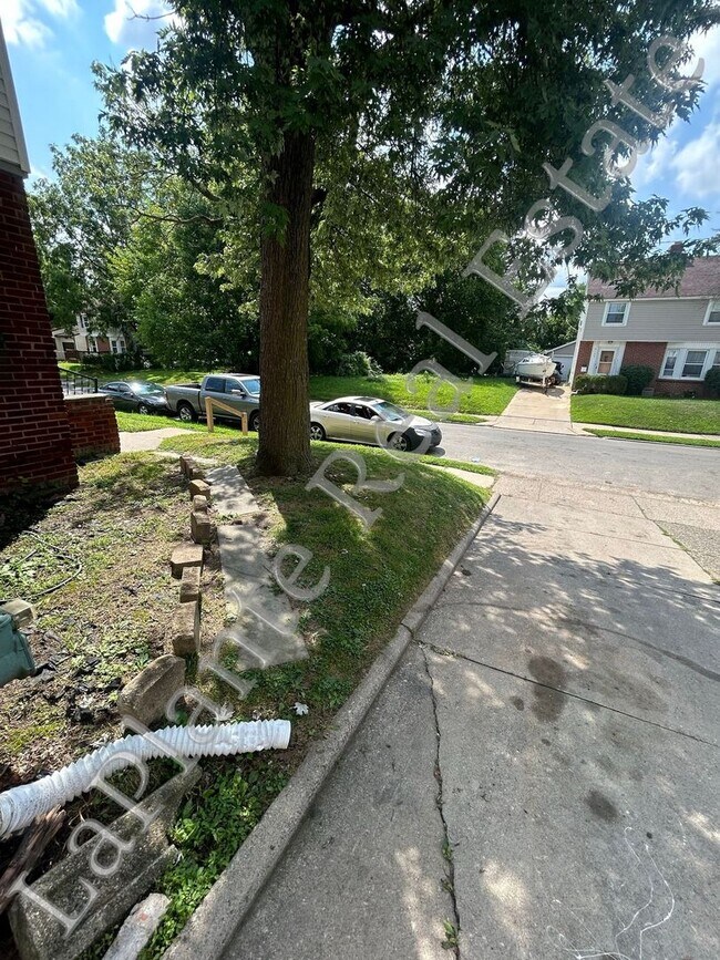Building Photo - 4134 Lyman Ave