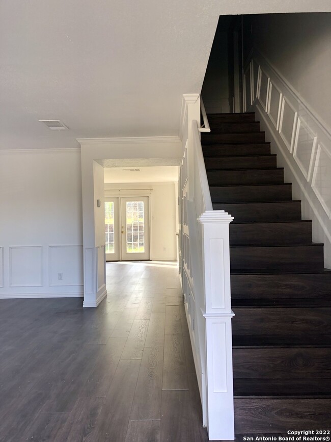 Building Photo - 8514 Coppermine-