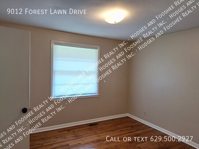 Building Photo - 9012 Forest Lawn Dr
