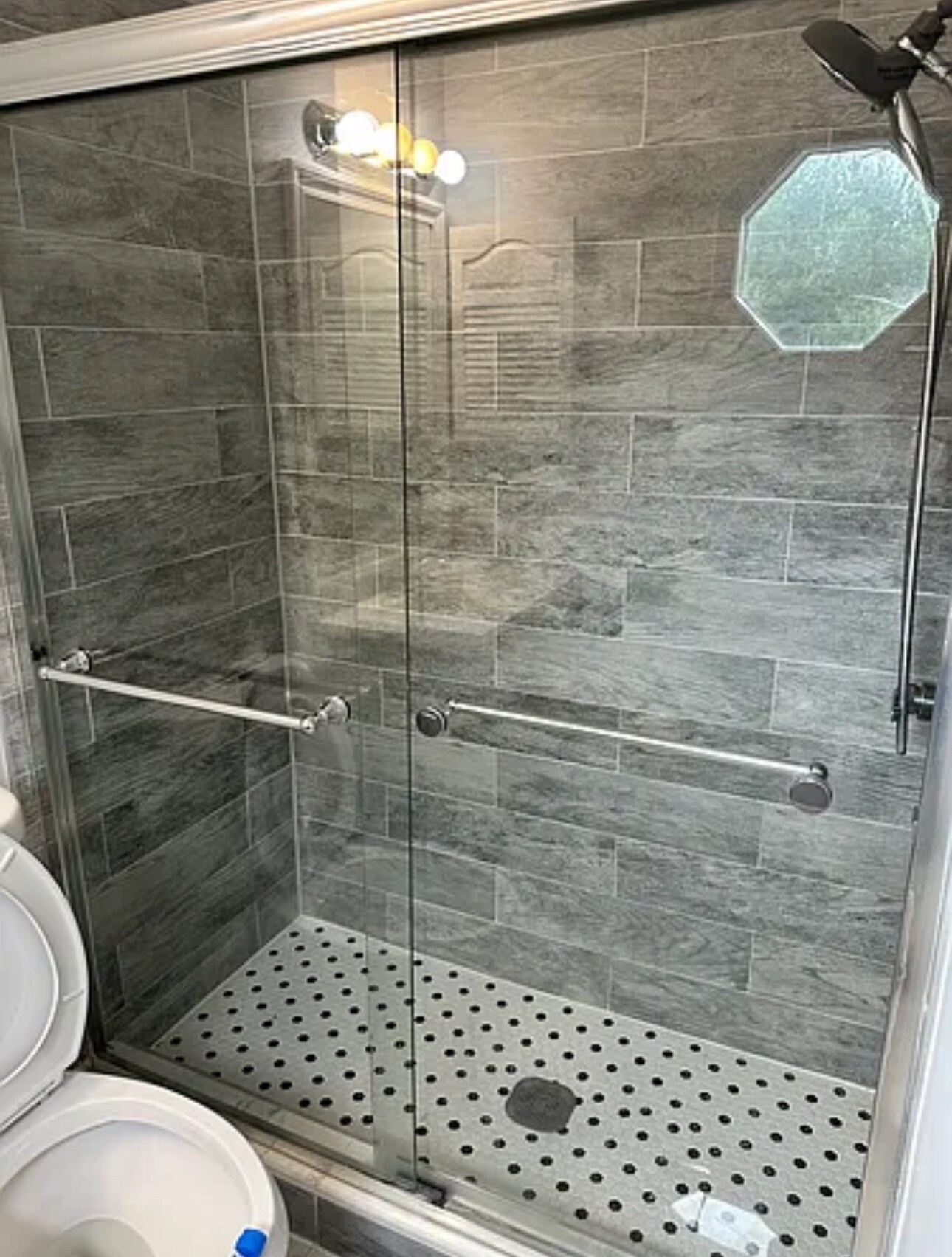 master bath room - 3034 Hickory Grove Ct