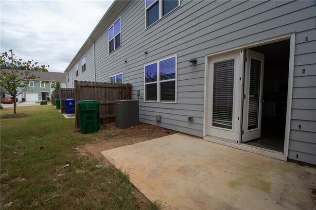 Building Photo - 1517 Vernon Blvd