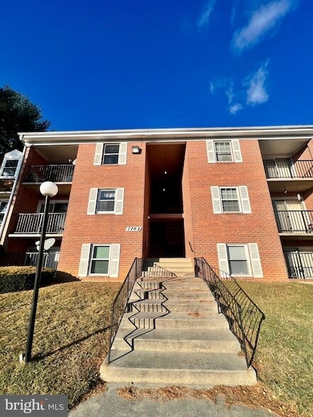 Building Photo - 7165 Cross St