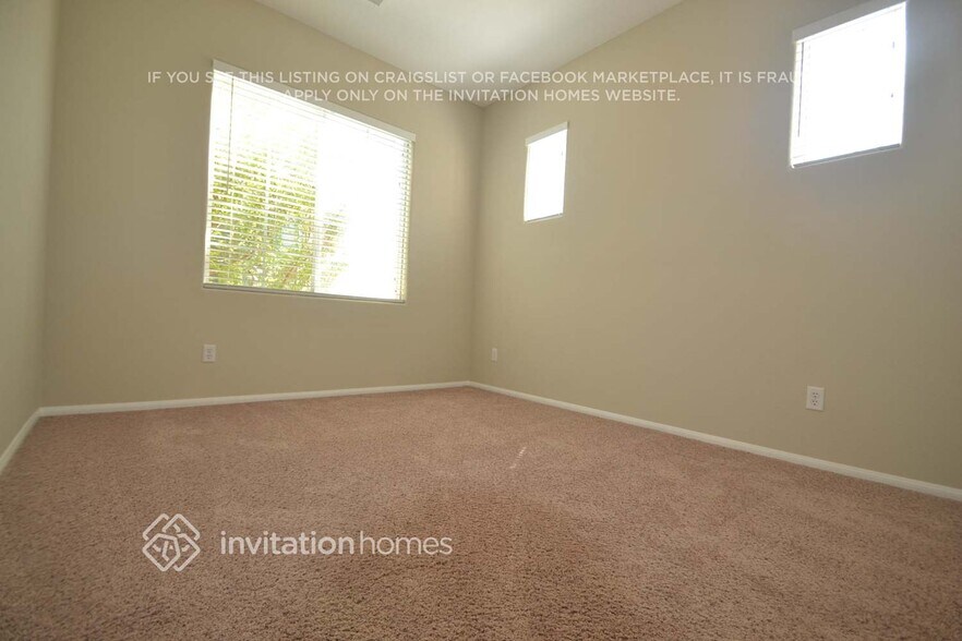 Building Photo - 628 Sumatra Pl