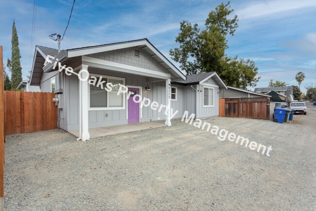 Building Photo - 811 1/2 Natoma St-