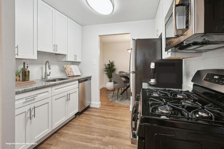 Building Photo - Satyr Hill Apartments