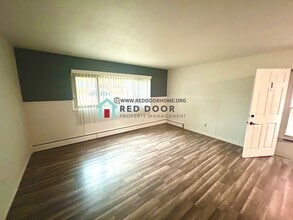 Building Photo - 1104 2nd Ave S