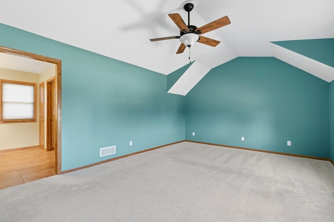 Building Photo - 2052 Ashford Rd