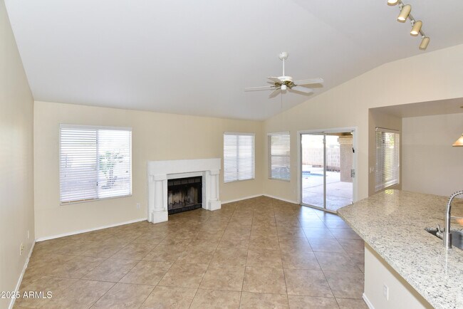 Building Photo - 1360 N Brentwood Pl